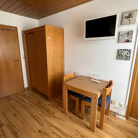 Gæstehus Seehang 3*